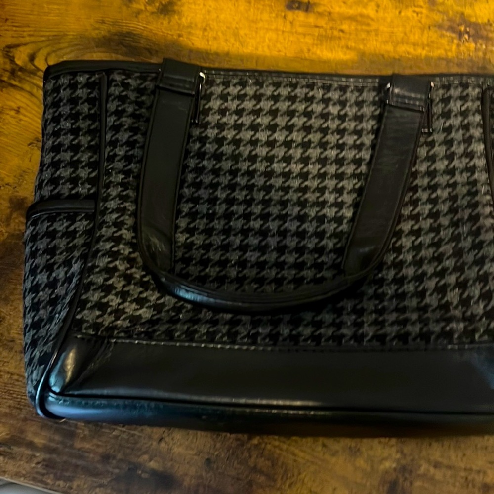 Purse a